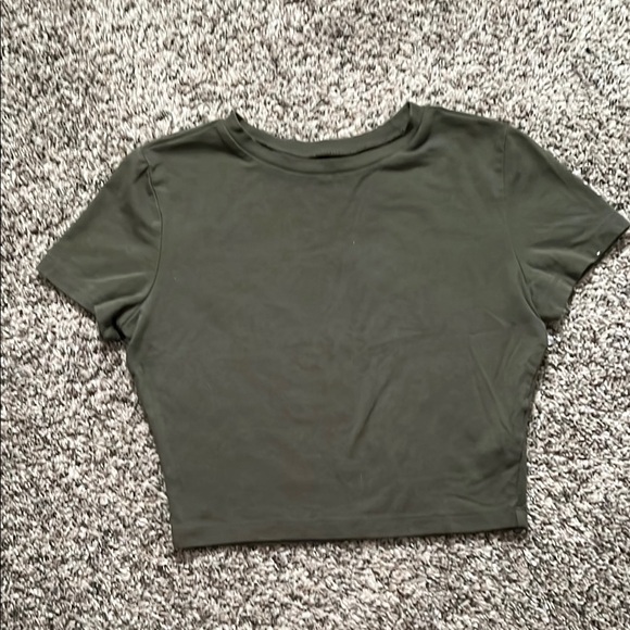 wild fable Tops - Wild fable army grew crop tee